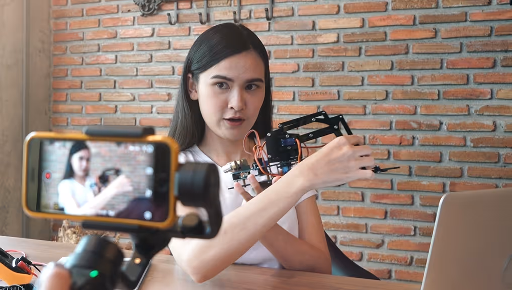 Creating Customized Video Clips using Gemiini