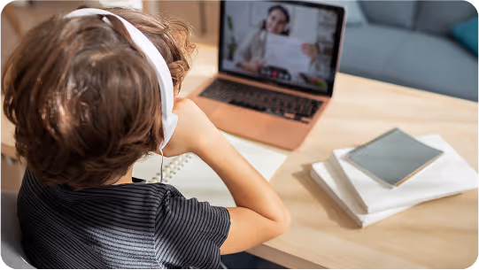 Student watching Gemiini