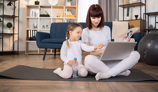 Child watching Gemiini