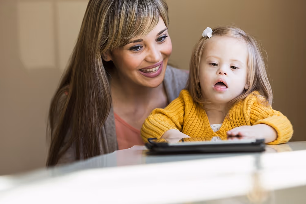 Child watching Gemiini